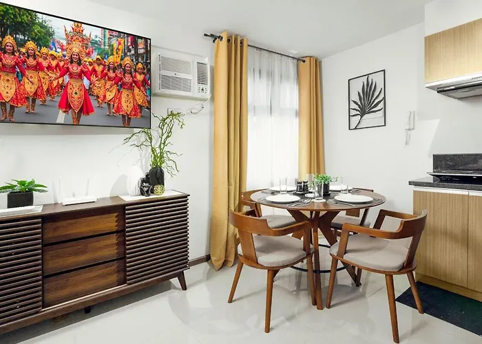 Lux Condo, Bay View, Mall Access Appartement *